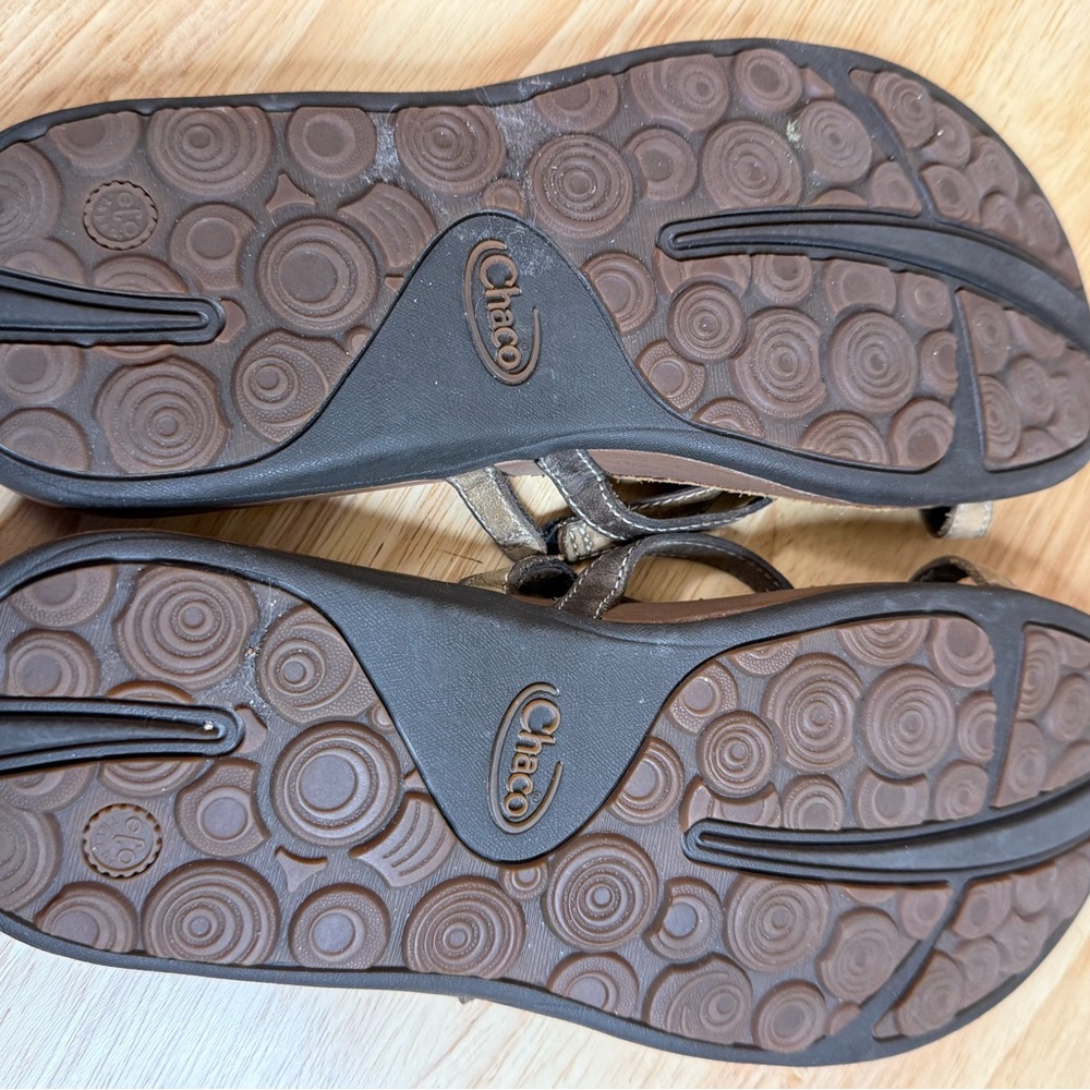 Chaco Women’s leather strap sandals - Picture 7 of 10